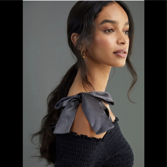 Anthropologie Smocked Bow Tie Cold Shoulder top in Black size XL NWT - Picture 2 of 10